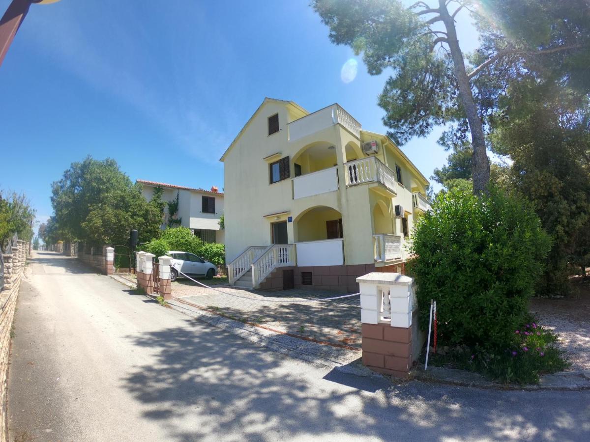 Apartments Stanko Petrcane Esterno foto